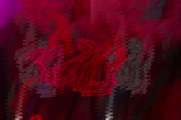 Proposed Wealth Tax on UK Billionaires Faces Fierce Opposition from Backbenchers